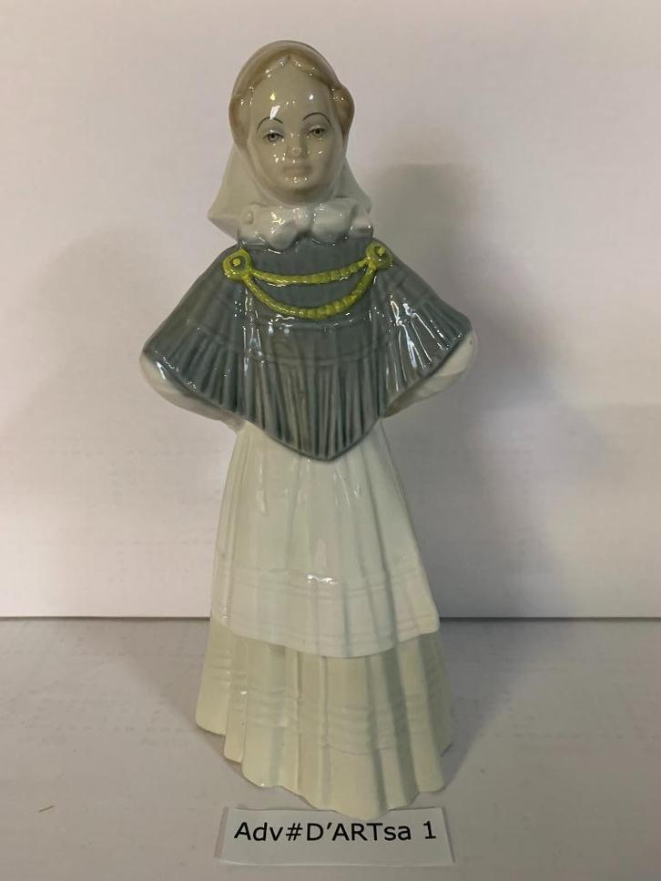 Lladro Beeldje Adv # Div D’art s.a. 25, Verzamelen, Beelden en Beeldjes, Zo goed als nieuw, Mens, Ophalen