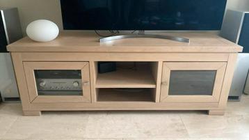 Houten tv meubel beschikbaar voor biedingen