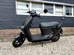 Segway E110SE Elektrische Scooter (2021) - Incl. 2 helmen &, Fietsen en Brommers, Ophalen, Gebruikt, Maximaal 45 km/u, Elektrisch
