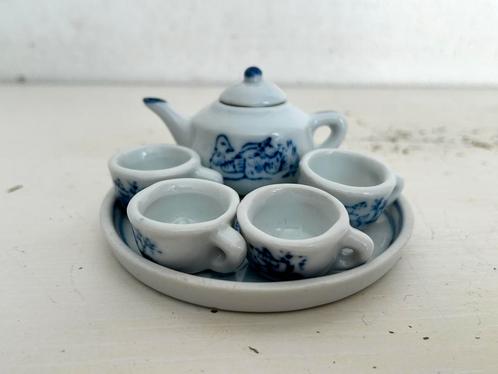 Miniatuur serviesje blauw wit, Verzamelen, Poppenhuizen en Toebehoren, Nieuw, Poppenhuis, Ophalen