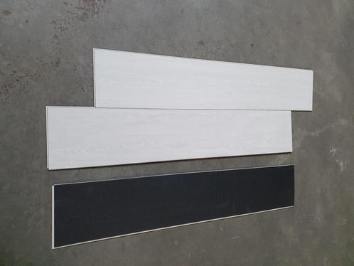 13,4 m2 Nieuwe Click PVC VOX RIGIO HYPERIO OAK., Huis en Inrichting, Stoffering | Vloerbedekking, Nieuw, Laminaat, 10 tot 25 m²