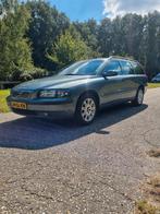 Volvo V70 2.4 140PK AUT 2001 Groen, Auto's, Stof, 1800 kg, Zwart, 2435 cc
