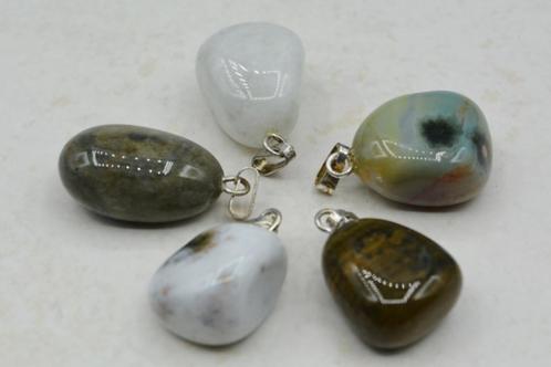 Oceaan Jaspis met zilveren hangeroogje, Verzamelen, Mineralen en Fossielen, Mineraal, Ophalen of Verzenden