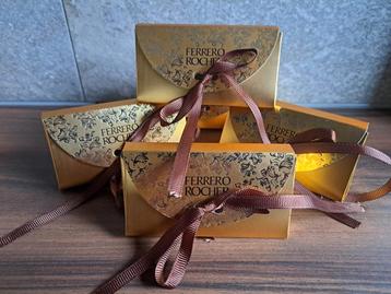 Geschenkje kerst ferrero rocher beschikbaar voor biedingen