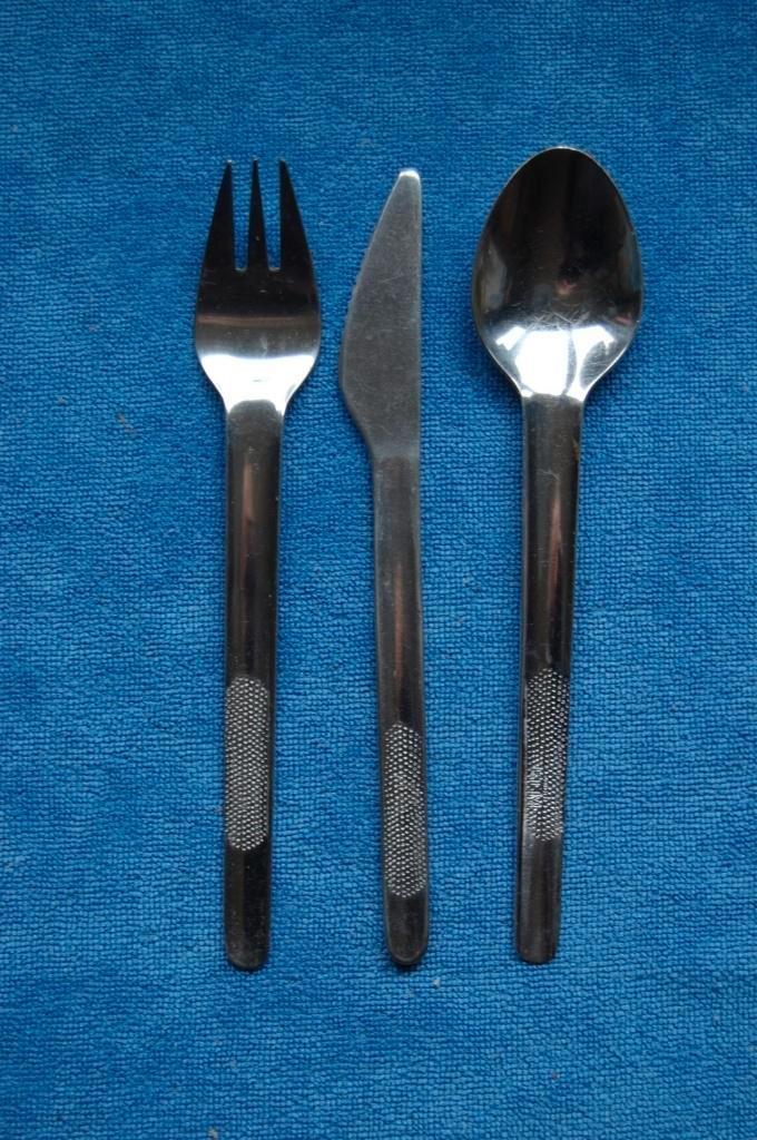 KLM: bestek, geribbeld handvat, Verzamelen, Luchtvaart en Vliegtuigspotten, Gebruikt, Overige typen, Ophalen of Verzenden