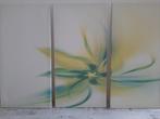 Drieluik van groen gele bloem, Huis en Inrichting, Woonaccessoires | Lijsten, Ophalen, Overige materialen, 125 cm of meer, Zo goed als nieuw