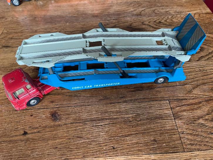 Corgi Bedford Carrimore auto transporter, Hobby en Vrije tijd, Modelauto's | 1:43, Gebruikt, Bus of Vrachtwagen, Corgi, Ophalen of Verzenden