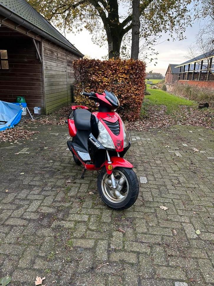 Baotion snor scooter, Fietsen en Brommers, Scooters | Yamaha, Zo goed als nieuw, Overige modellen, Benzine, Ophalen