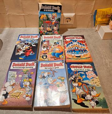 Donald Duck pocket boekjes beschikbaar voor biedingen