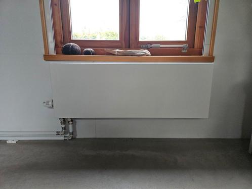 Jaga Strada Hybrid convector - 350x1000x115 mm - Type 11, Doe-het-zelf en Verbouw, Verwarming en Radiatoren, Zo goed als nieuw