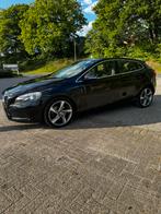 Volvo V40 1.6 T3 150PK 2013 Zwart, Auto's, Volvo, Voorwielaandrijving, 4 cilinders, Zwart, Origineel Nederlands