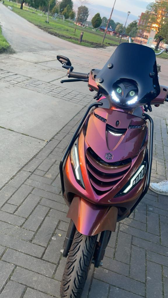 Piaggio Zip 2021 - Perfecte staat!, Fietsen en Brommers, Scooters | Piaggio, Zo goed als nieuw, Zip, Maximaal 45 km/u, Benzine