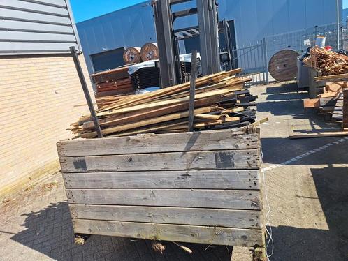 Geimpregneerde houten latjes, droog, Doe-het-zelf en Verbouw, Hout en Planken, Zo goed als nieuw, Plank, Overige houtsoorten, Minder dan 200 cm