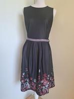 Zwart bloem jurk Setai milano, Kleding | Dames, Jurken, Maat 38/40 (M), Zwart, Nieuw, Ophalen of Verzenden