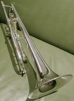Trompet - Vincent Bach Stradivarius, Muziek en Instrumenten, Blaasinstrumenten | Trompetten, Bes-trompet, Zo goed als nieuw, Met koffer