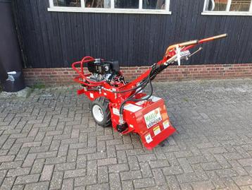 TE HUUR: Barreto professionele tuinfrees grondfrees 13 PK beschikbaar voor biedingen