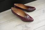 Ravelli - Bordeauxrode pumps - 39, Kleding | Dames, Schoenen, Schoenen met lage hakken, Ophalen of Verzenden, Gedragen, Ravelli