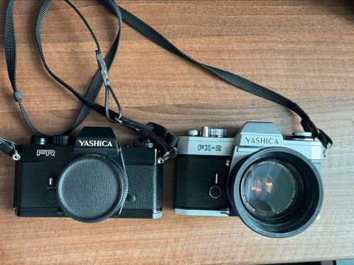 Yashica FR,FX-2 analoog cameras met 50mm lens en 2x converte, Audio, Tv en Foto, Fotocamera's Analoog, Gebruikt, Spiegelreflex