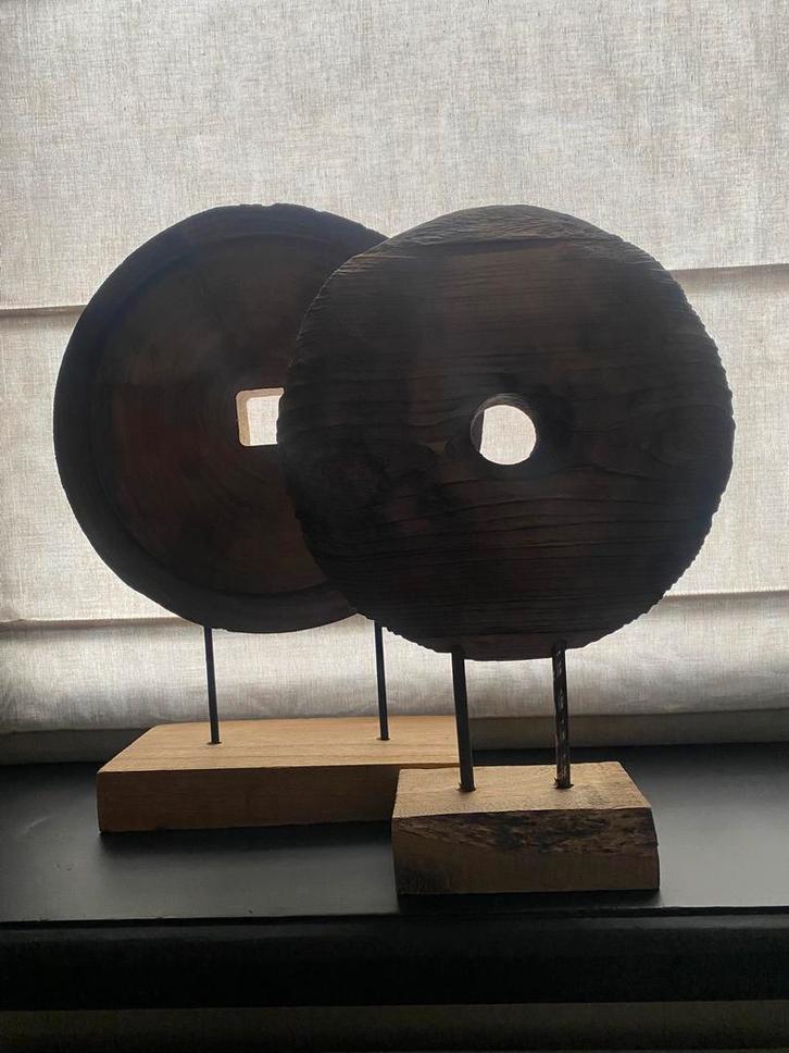 Twee staande houten ornamenten, Huis en Inrichting, Woonaccessoires | Overige, Ophalen of Verzenden