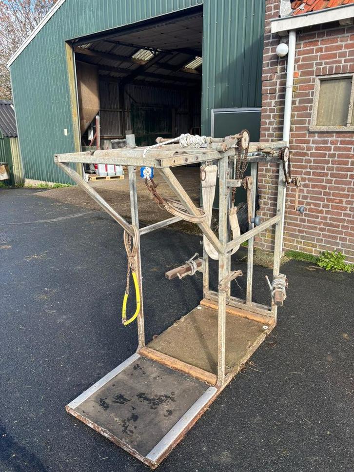 Klauwbekapbox, Voorlader, Zakelijke goederen, Agrarisch | Werktuigen, Weidebouw, Ophalen