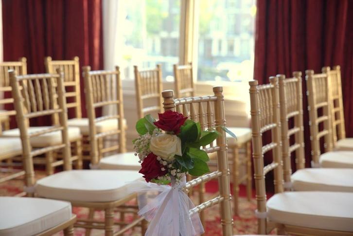 Partij Chiavari stoelen, wedding chairs, goud, 206 stuks, Huis en Inrichting, Stoelen, Gebruikt, Vijf, Zes of meer stoelen, Hout