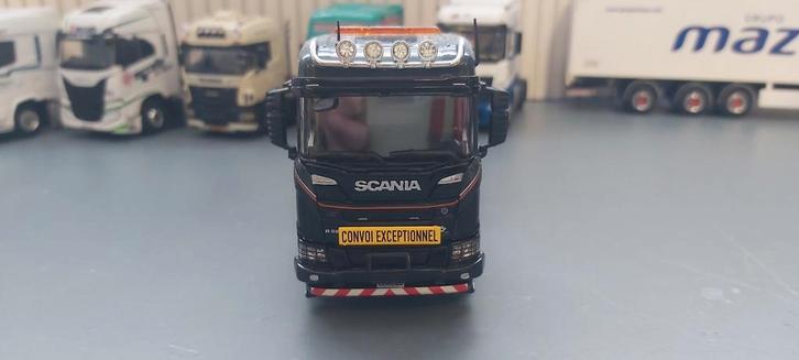 Scania 6x4  DOOSAN IMC, Hobby en Vrije tijd, Modelauto's | 1:50, Zo goed als nieuw, Bus of Vrachtwagen, Overige merken, Ophalen of Verzenden