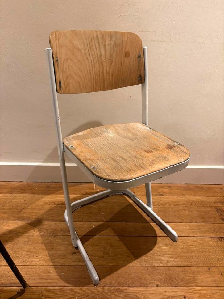 Vintage schoolstoel, Huis en Inrichting, Stoelen, Zo goed als nieuw, Eén, Bruin, Ophalen of Verzenden