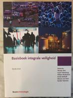 Basisboek integrale veiligheid - ISBN: 9789462365674, Ophalen of Verzenden, Zo goed als nieuw, HBO
