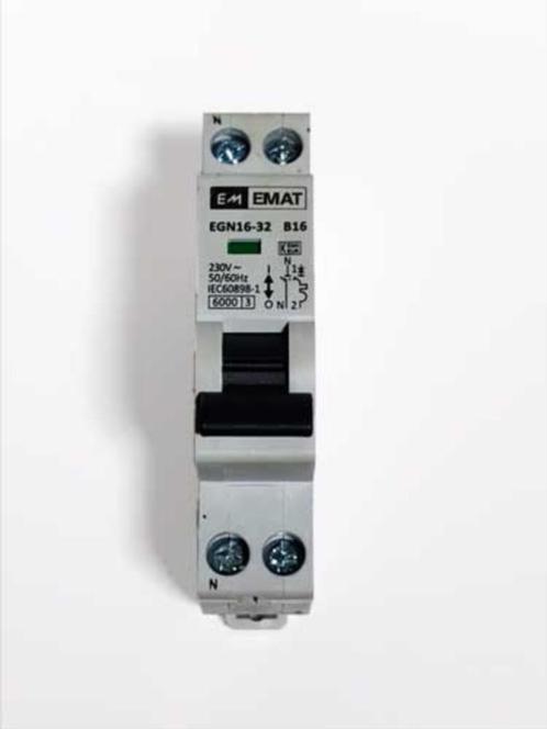 Emat Aardlek en Installatie Automaten, Doe-het-zelf en Verbouw, Elektra en Kabels, Zo goed als nieuw, Overige typen, Ophalen