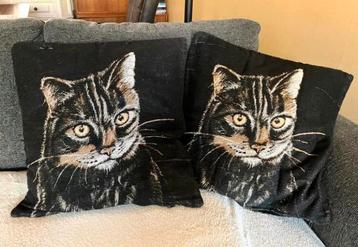 Woon kussens zwart met afbeelding 🐈‍⬛ beschikbaar voor biedingen