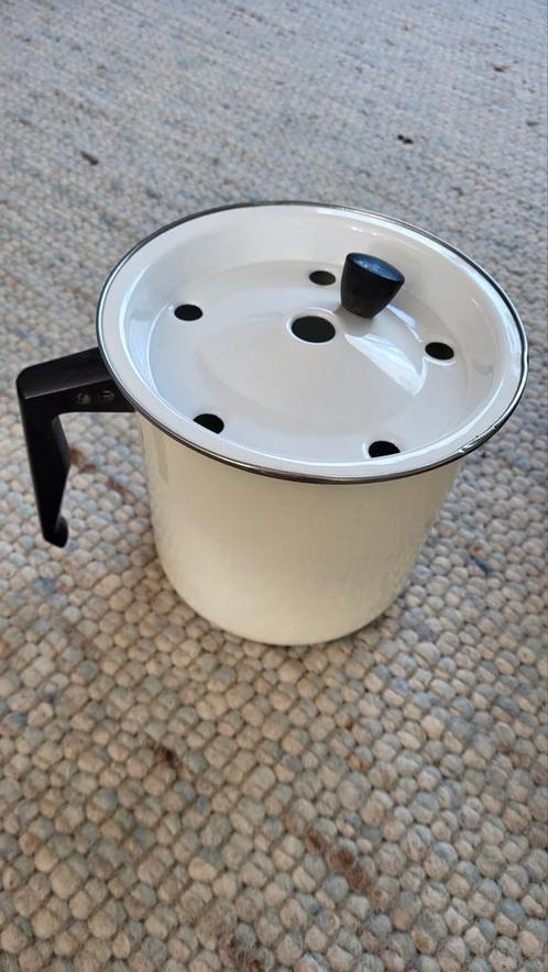 melkkoker emaille brocante pan vintage melk koker, Antiek en Kunst, Antiek | Emaille, Ophalen of Verzenden