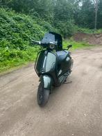 Vespa sprint 4t 4v, Fietsen en Brommers, Scooters | Vespa, Ophalen, Zo goed als nieuw, Overige modellen