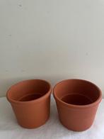 2 Terra Cotta bloempotten, Ophalen of Verzenden, Zo goed als nieuw, Rond, Minder dan 25 cm