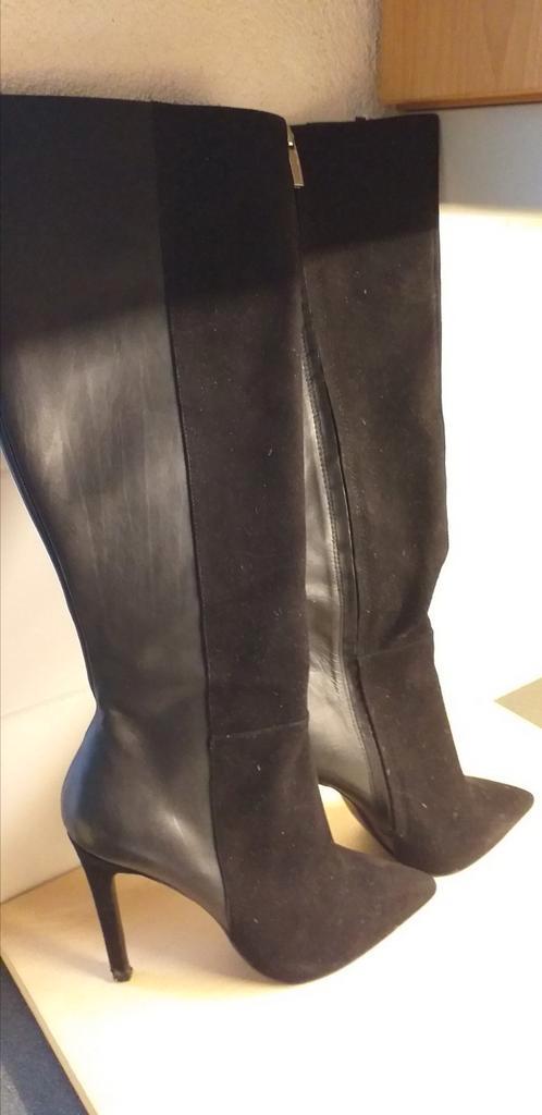 Zwarte hoge laars Maat 37 met naaldhakken Karen Millen, Kleding | Dames, Schoenen, Zo goed als nieuw, Hoge laarzen, Zwart, Ophalen of Verzenden