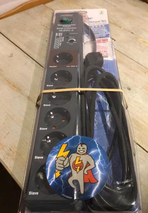 Verlengkabel Brennenstuhl met overspanningsregelaar (6 aansl, Doe-het-zelf en Verbouw, Elektra en Kabels, Nieuw, Kabel of Snoer