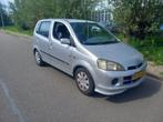 Daihatsu YRV 1.3 2001 Grijs, Auto's, Daihatsu, Stof, 4 cilinders, Origineel Nederlands, Handgeschakeld