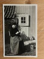 Terschelling; klederdracht, Ophalen of Verzenden, 1940 tot 1960, Ongelopen, Waddeneilanden