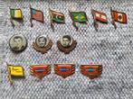 13 x oude blikken speldjes: reclame, vlaggen en filmsterren, Verzamelen, Speldjes, Pins en Buttons, Ophalen of Verzenden, Gebruikt