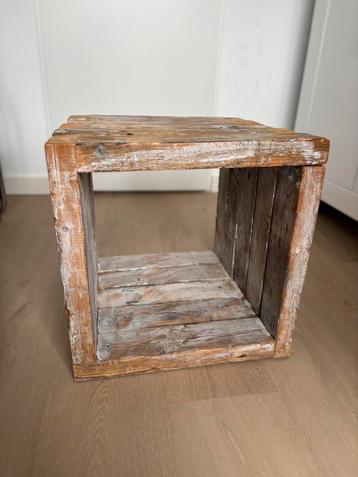Rustieke houten tafel kubussen set (48 cm) beschikbaar voor biedingen