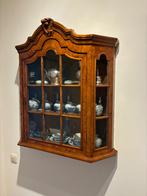 Vitrinekast antiek hangend, Antiek en Kunst, Ophalen