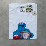 Uniqlo Kaws - Sesam straat Trash Can Tee, Ophalen of Verzenden, Nieuw, Overige applicaties