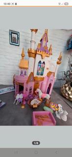 barbie kasteel! inclusief grote collectie poppen, Kinderen en Baby's, Speelgoed | Poppenhuizen, Ophalen, Zo goed als nieuw, Poppenhuis