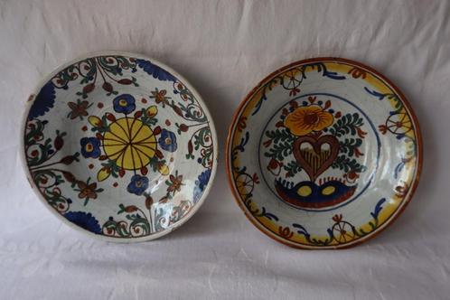 Antieke Delft Porceleyne Klaauw polychroom borden c 1900, Antiek en Kunst, Antiek | Keramiek en Aardewerk, Ophalen of Verzenden