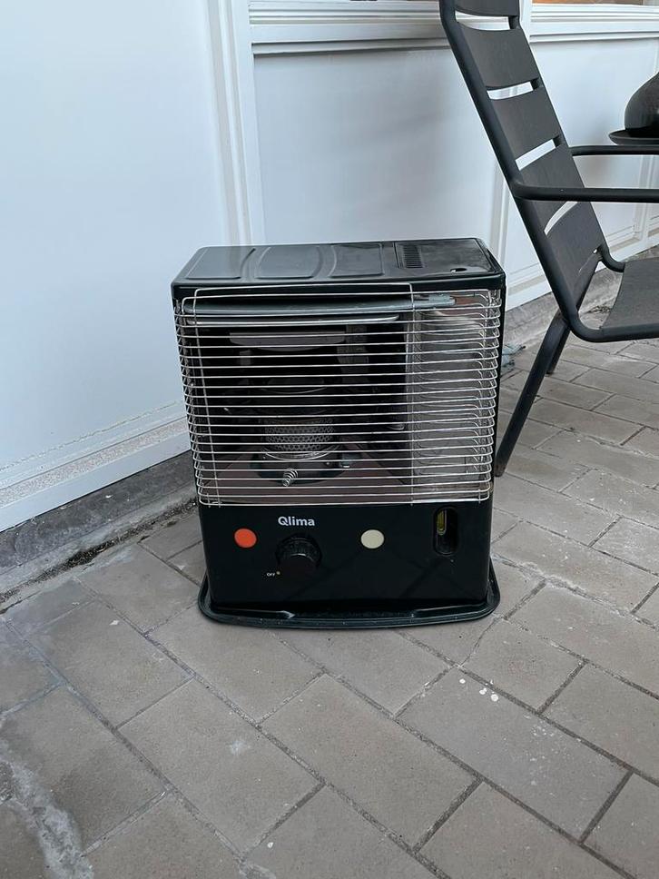 Qlima R4224S TC petroleumkachel – 2400W, Huis en Inrichting, Kachels, Gebruikt, Petroleumkachel, Overige brandstoffen, Ophalen of Verzenden