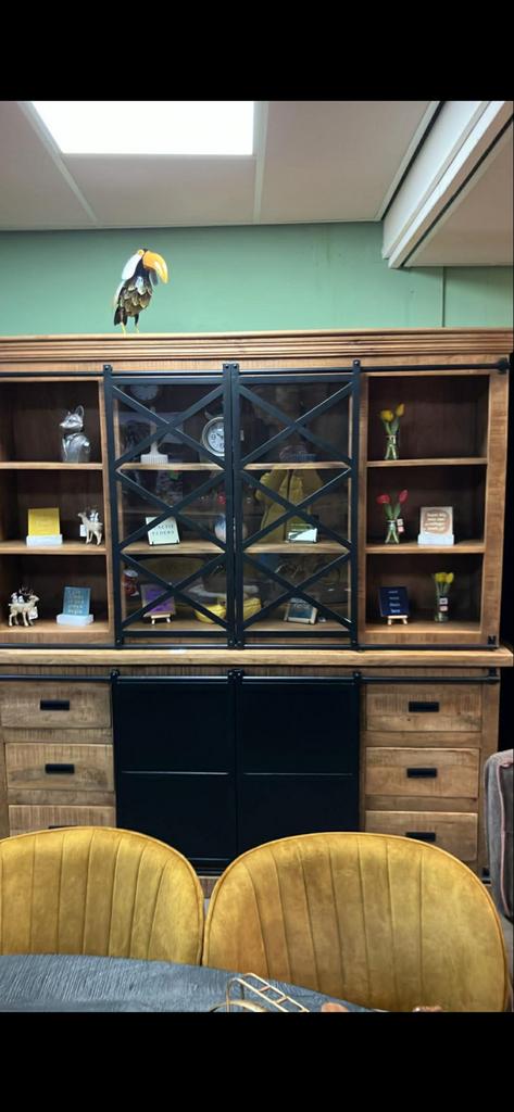 Mooie buffet kast met van mango hout, Ophalen, Met deur(en), Zo goed als nieuw, 200 cm of meer