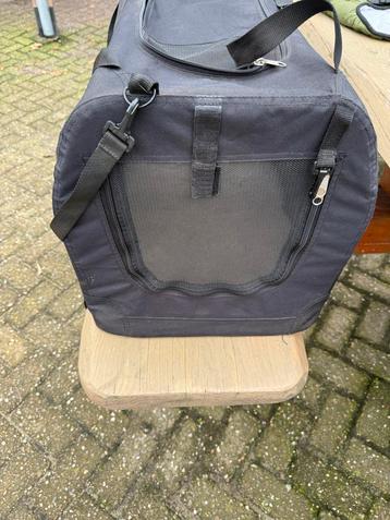 Reistas voor honden en katten beschikbaar voor biedingen