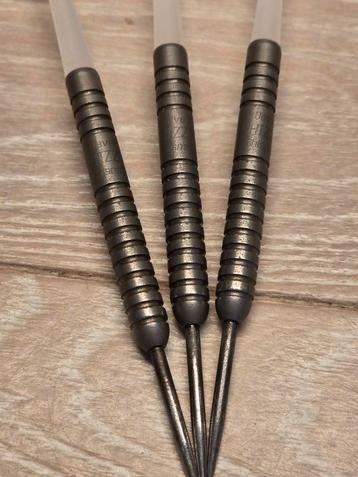 Zeldzame Dave Chisnall A180 Darts - 22 gram beschikbaar voor biedingen