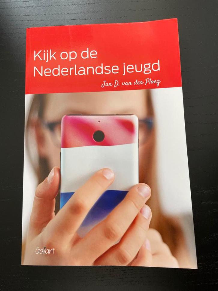 Kijk op de Nederlandse jeugd - Jan D. van der Ploeg, Boeken, Politiek en Maatschappij, Zo goed als nieuw, Maatschappij en Samenleving