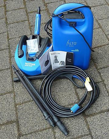 Hogedrukreiniger, patiocleaner en riool-/buizenreiniger beschikbaar voor biedingen