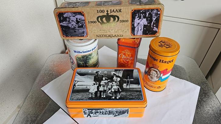 mooie set Koninklijk Huis-herdenkingsblikken, Verzamelen, Koninklijk Huis en Royalty, Gebruikt, Overige typen, Nederland, Ophalen of Verzenden